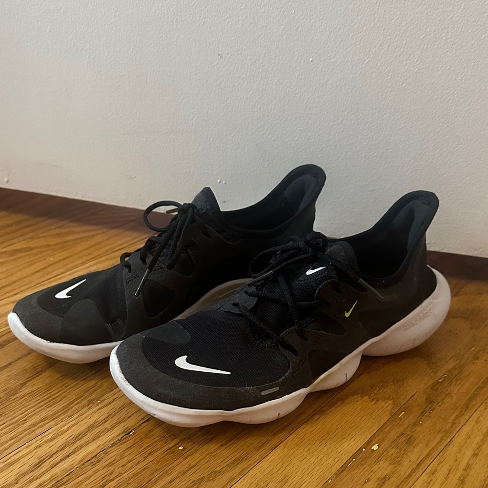 Nike Free Black and White Running Shoes